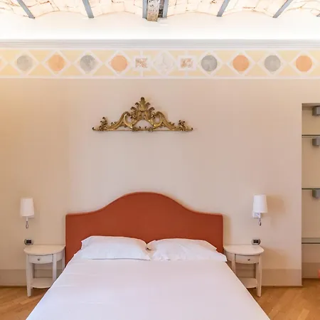 Casa Isolani Luxury Piazza Maggiore بيت ضيافة