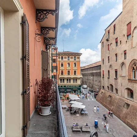 Casa Isolani Luxury Piazza Maggiore بولونيا
