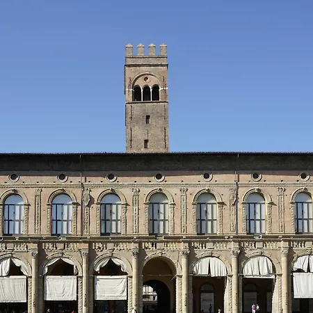 Casa Isolani Luxury Piazza Maggiore بيت ضيافة
