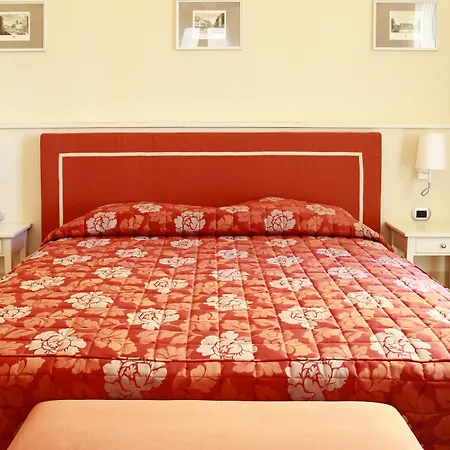 Casa Isolani Luxury Piazza Maggiore بولونيا