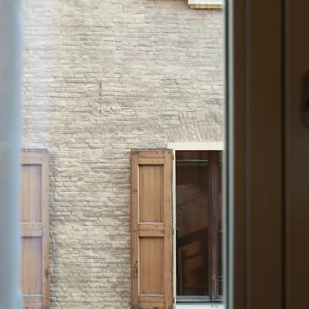 Casa Isolani Luxury Piazza Maggiore 2*
