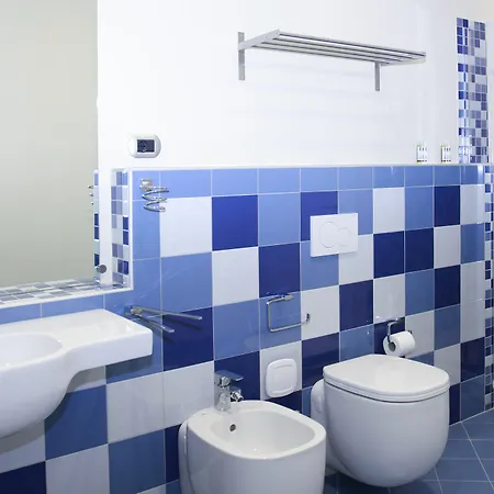 بيت ضيافة Casa Isolani Luxury Piazza Maggiore بولونيا