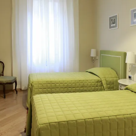 Casa Isolani Luxury Piazza Maggiore بيت ضيافة 2*